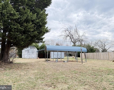 7629 Huron Drive - Photo Thumbnail 15