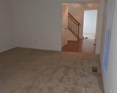 15731 Pierre Court - Photo Thumbnail 17