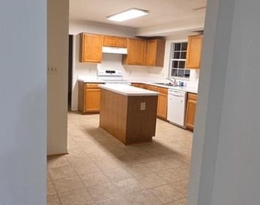 15731 Pierre Court - Photo Thumbnail 10
