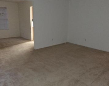 15731 Pierre Court - Photo Thumbnail 18