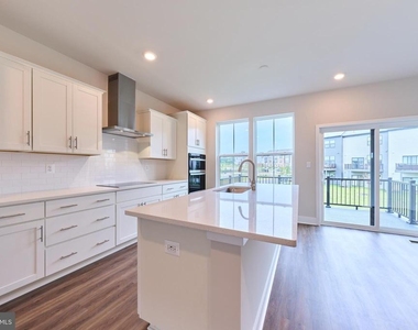 11323 Hypatia Loop - Photo Thumbnail 23