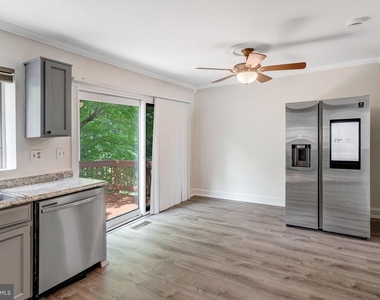 12260 Granada Way - Photo Thumbnail 9