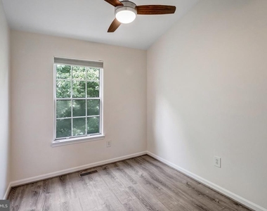 12260 Granada Way - Photo Thumbnail 19