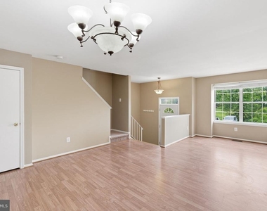 9571 Tudor Oaks Drive - Photo Thumbnail 3