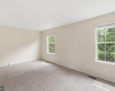 9571 Tudor Oaks Drive - Photo Thumbnail 5