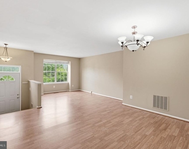 9571 Tudor Oaks Drive - Photo Thumbnail 2
