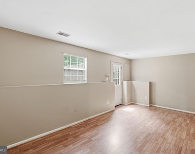 9571 Tudor Oaks Drive - Photo Thumbnail 16