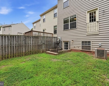 9571 Tudor Oaks Drive - Photo Thumbnail 22