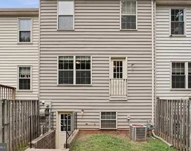 9571 Tudor Oaks Drive - Photo Thumbnail 21