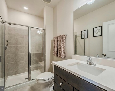 813 Sawback Square Ne - Photo Thumbnail 23