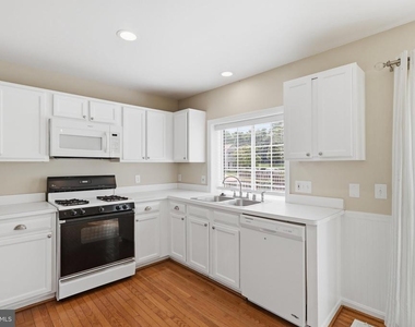 344 Stable View Terrace Ne - Photo Thumbnail 5