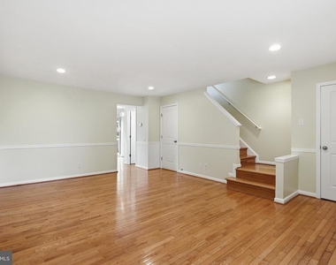 344 Stable View Terrace Ne - Photo Thumbnail 2