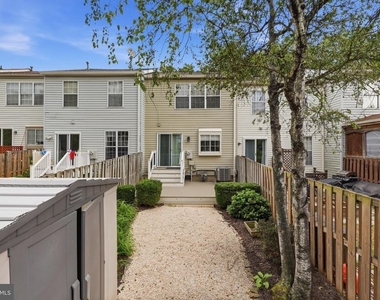 344 Stable View Terrace Ne - Photo Thumbnail 19