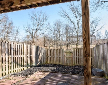 45461 Bluemont Junction Square - Photo Thumbnail 17