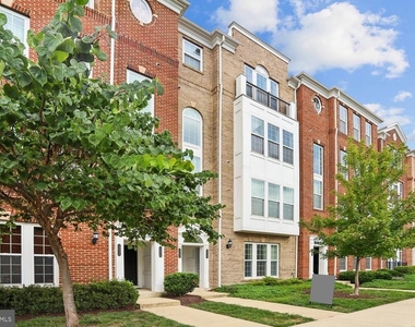 20638 Maitland Terrace - Photo Thumbnail 2