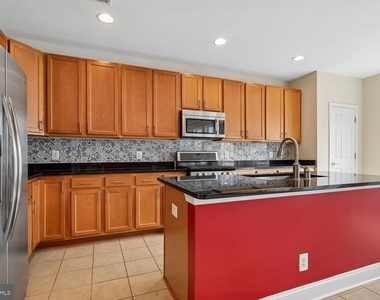20638 Maitland Terrace - Photo Thumbnail 12