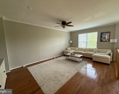 20121 Hardwood Terrace - Photo Thumbnail 2