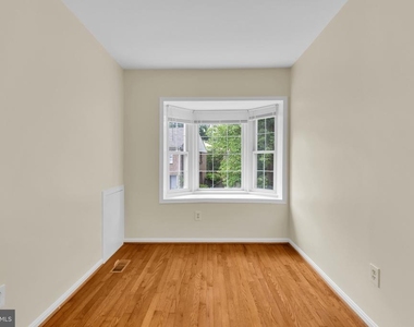 7428 Fountain Head Drive - Photo Thumbnail 22