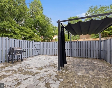 7428 Fountain Head Drive - Photo Thumbnail 40