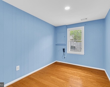 7428 Fountain Head Drive - Photo Thumbnail 32
