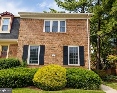 9316 Arlington Boulevard - Photo Thumbnail 1