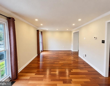 9316 Arlington Boulevard - Photo Thumbnail 7