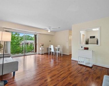 7984 Audubon Avenue - Photo Thumbnail 3