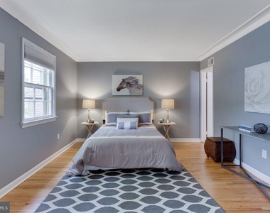 1556 Westmoreland Street - Photo Thumbnail 5
