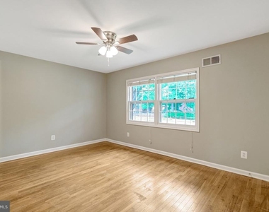 8315 Forrester Boulevard - Photo Thumbnail 14