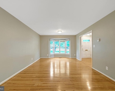8315 Forrester Boulevard - Photo Thumbnail 6