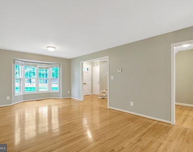 8315 Forrester Boulevard - Photo Thumbnail 3