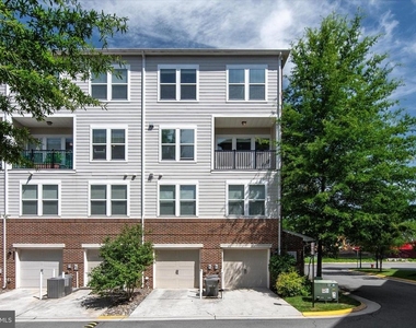 3073 Rittenhouse Circle - Photo Thumbnail 18