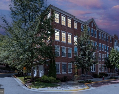3073 Rittenhouse Circle - Photo Thumbnail 20