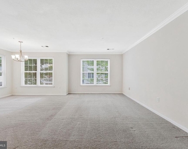 4507 Superior Square - Photo Thumbnail 4