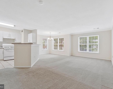 4507 Superior Square - Photo Thumbnail 3