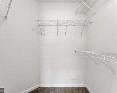 4529 Superior Square - Photo Thumbnail 18