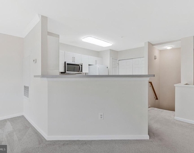 4529 Superior Square - Photo Thumbnail 11