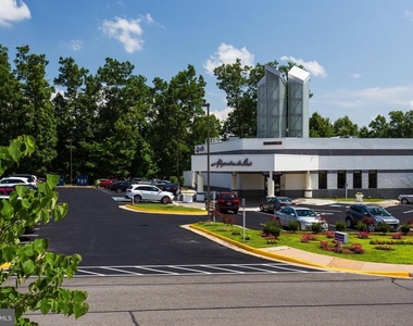 12747 Fair Briar Lane - Photo Thumbnail 32