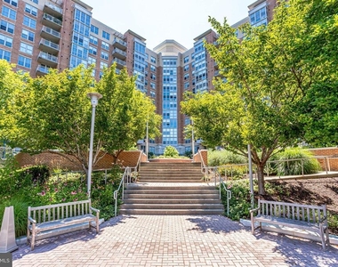 11800 Sunset Hills Road - Photo Thumbnail 1