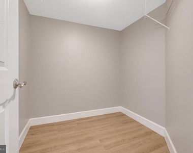 11800 Sunset Hills Road - Photo Thumbnail 26