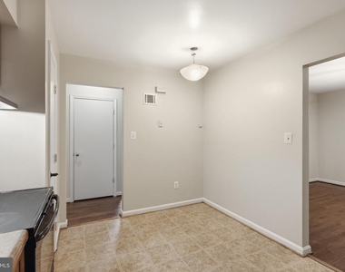 8621 Buckboard Drive - Photo Thumbnail 11