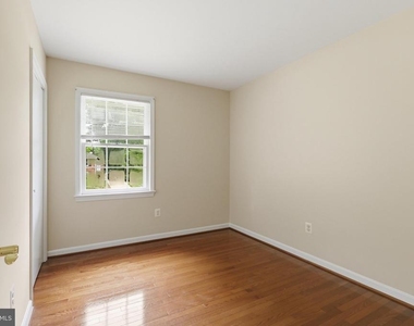 8621 Buckboard Drive - Photo Thumbnail 17