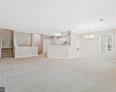 12877 Fair Briar Lane - Photo Thumbnail 5