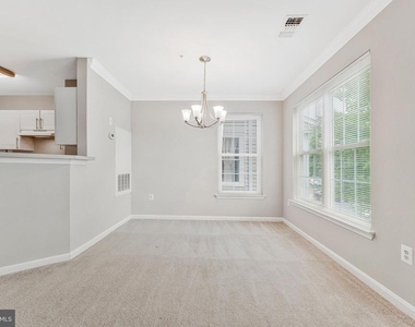 12877 Fair Briar Lane - Photo Thumbnail 6