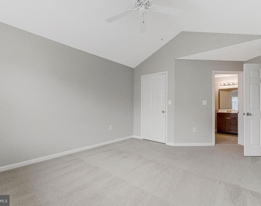 12877 Fair Briar Lane - Photo Thumbnail 17