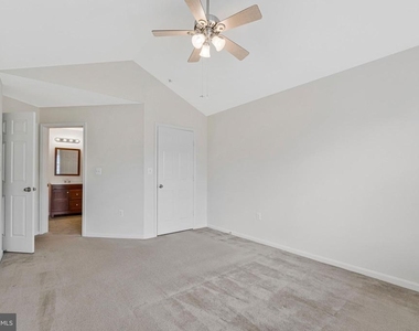 12890 Fair Briar Lane - Photo Thumbnail 16
