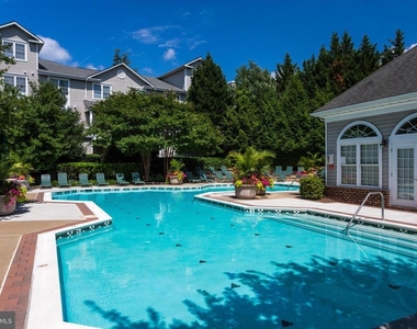 12890 Fair Briar Lane - Photo Thumbnail 33