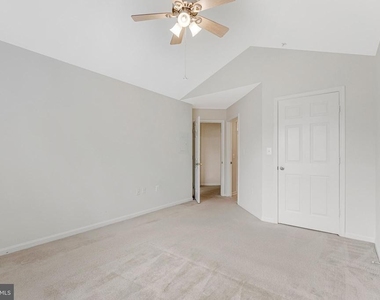 12890 Fair Briar Lane - Photo Thumbnail 17