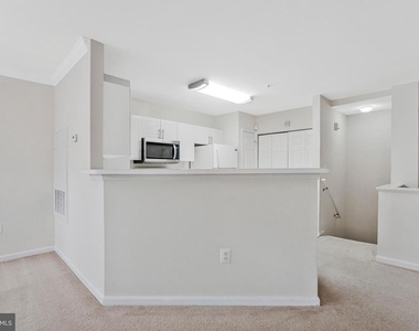12890 Fair Briar Lane - Photo Thumbnail 11