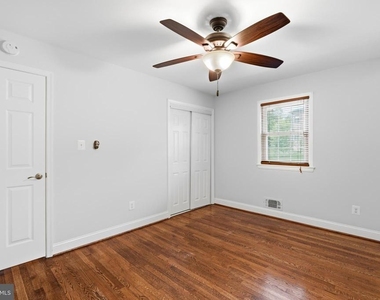 1719 Melbourne Drive - Photo Thumbnail 24